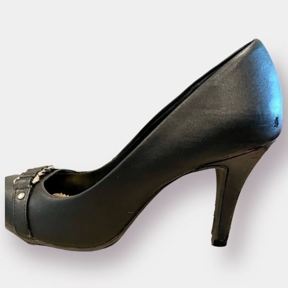 Dexflex Comfort Black High Heels with Silver Toned Hardware Size 8.5 - Picture 5 of 10